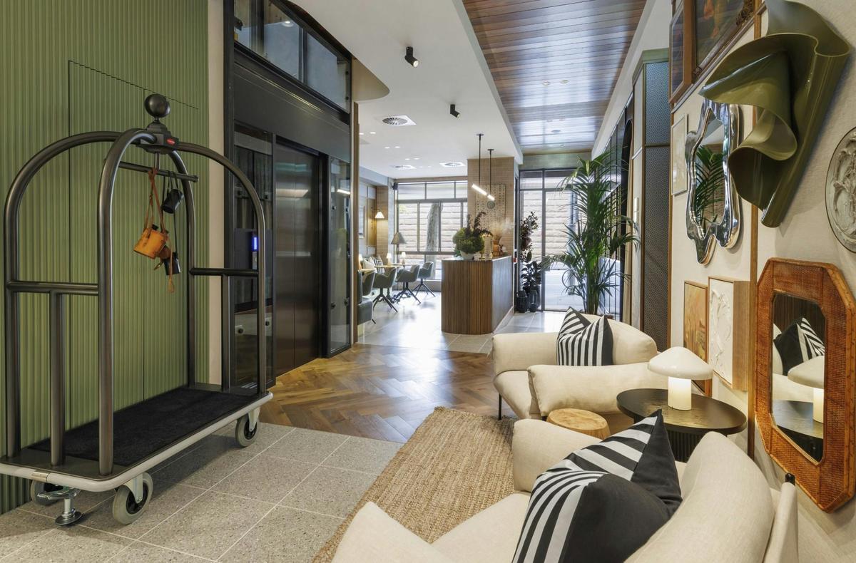 Lobby, Waiting Area