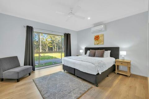 27 Rows On Hermitage