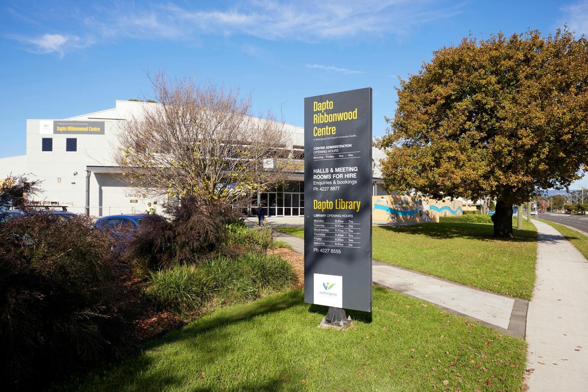 Exterior of Dapto Library at Ribbonwood Centre