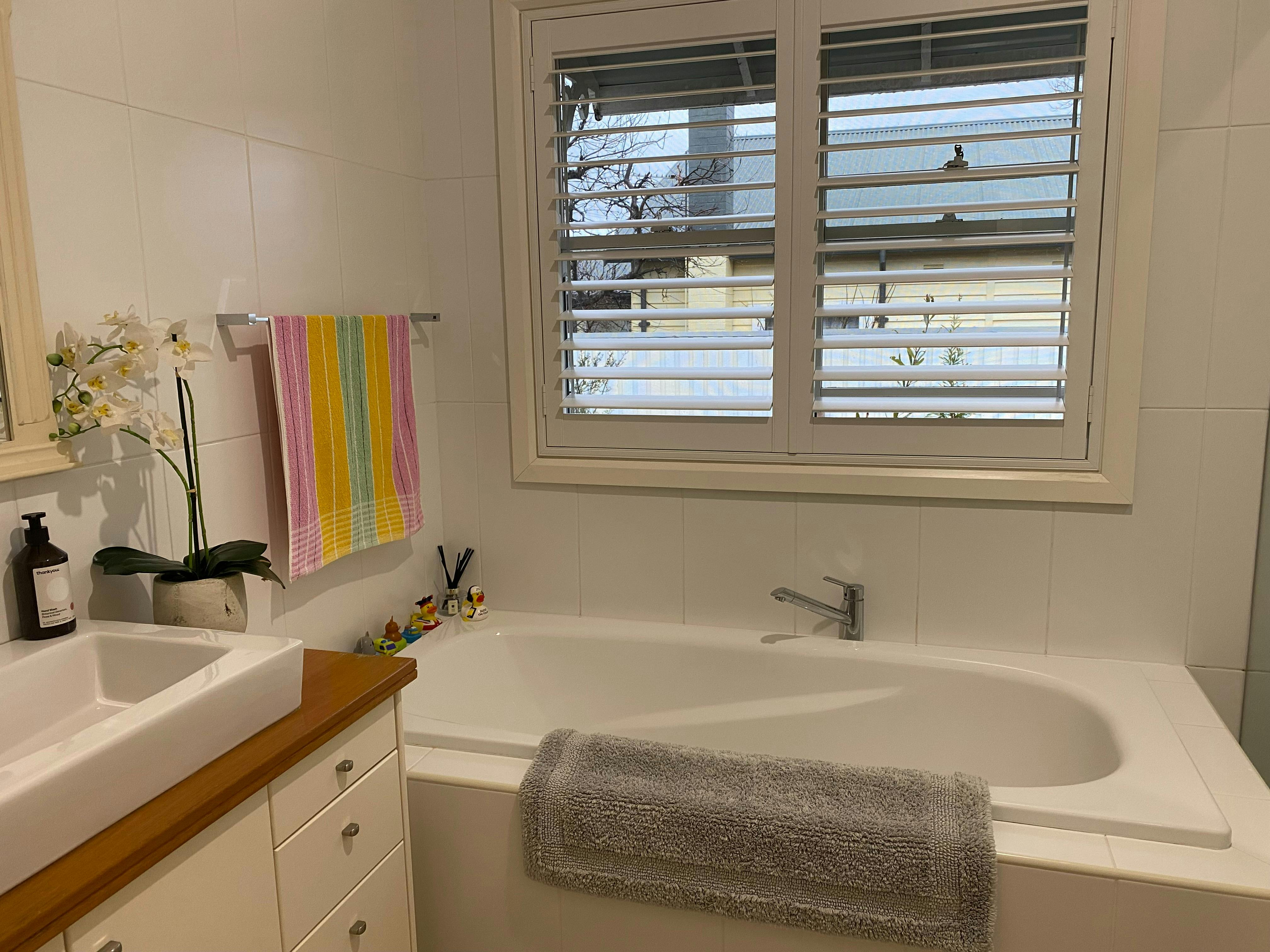 Full bathroom - No 29