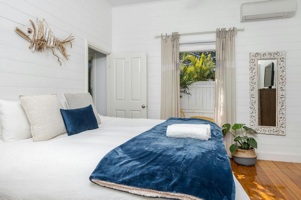 Aaloka Bay - Byron Bay - Master Bedroom