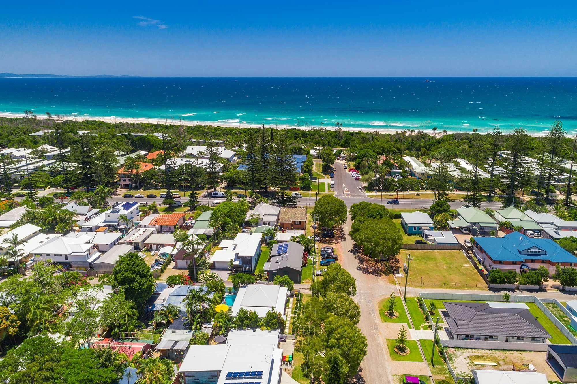 Aaloka Bay - Byron Bay - Aerial Image towards Beach b