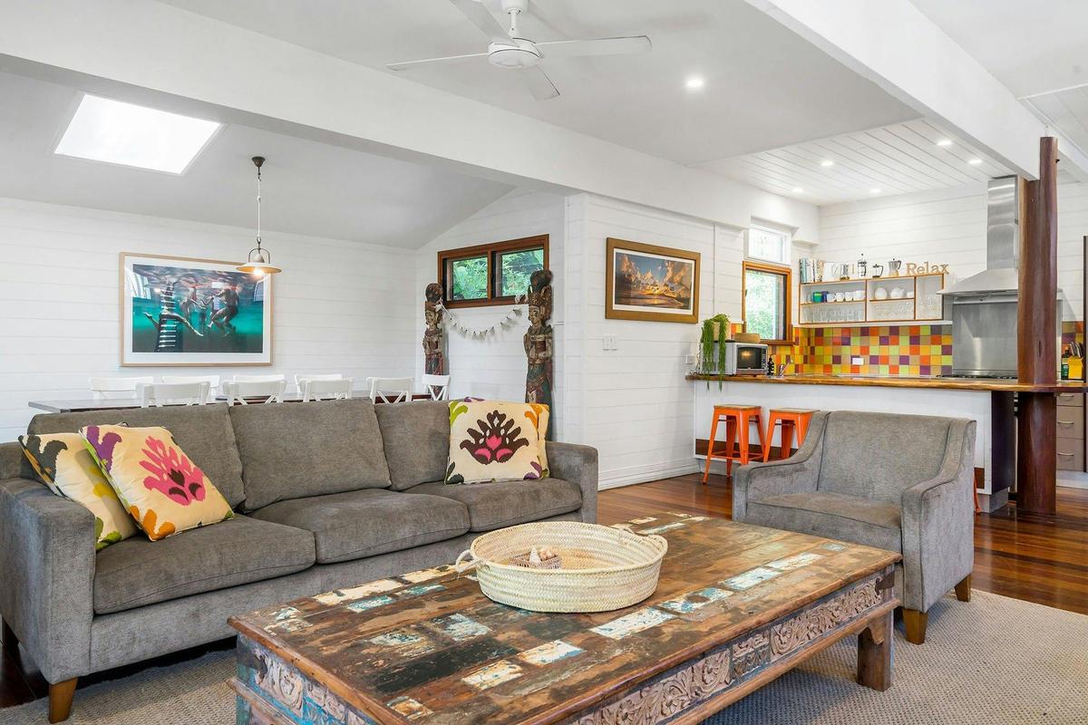 Longhouse - Byron Bay - Living, Kitchen and Dining Area