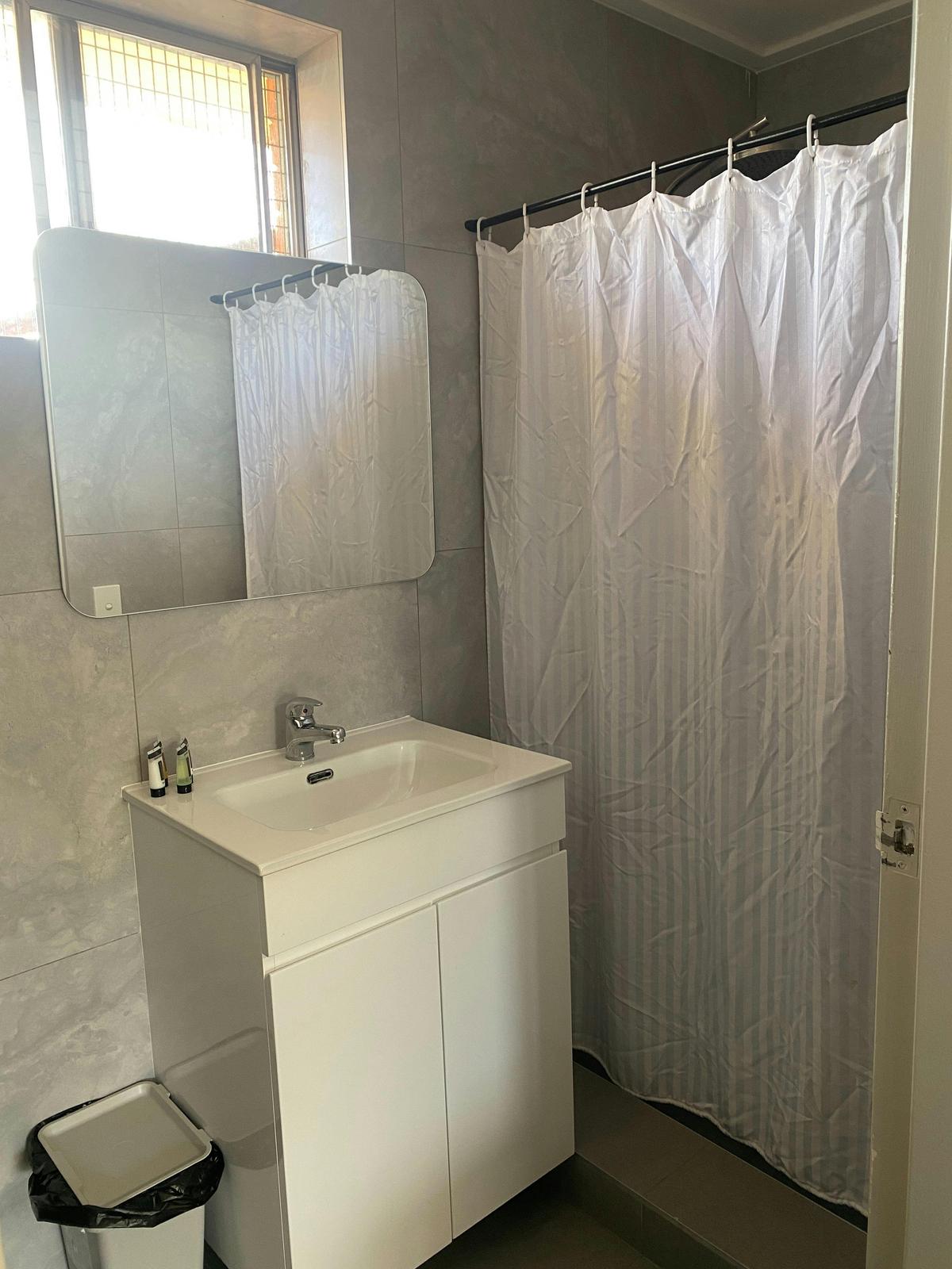 Ensuite