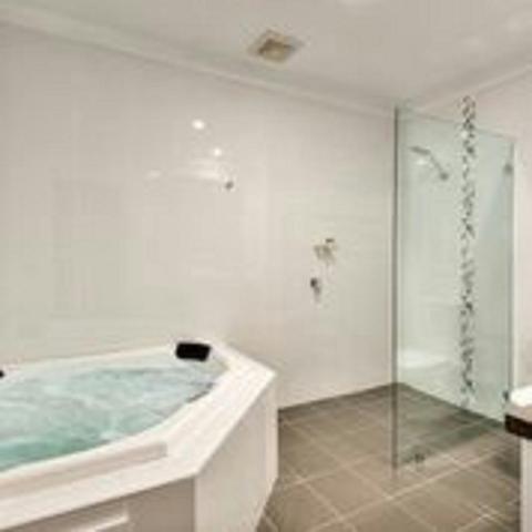 Astro Dish Executive Spa Room