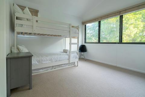 Absolute Waterfront Beach House