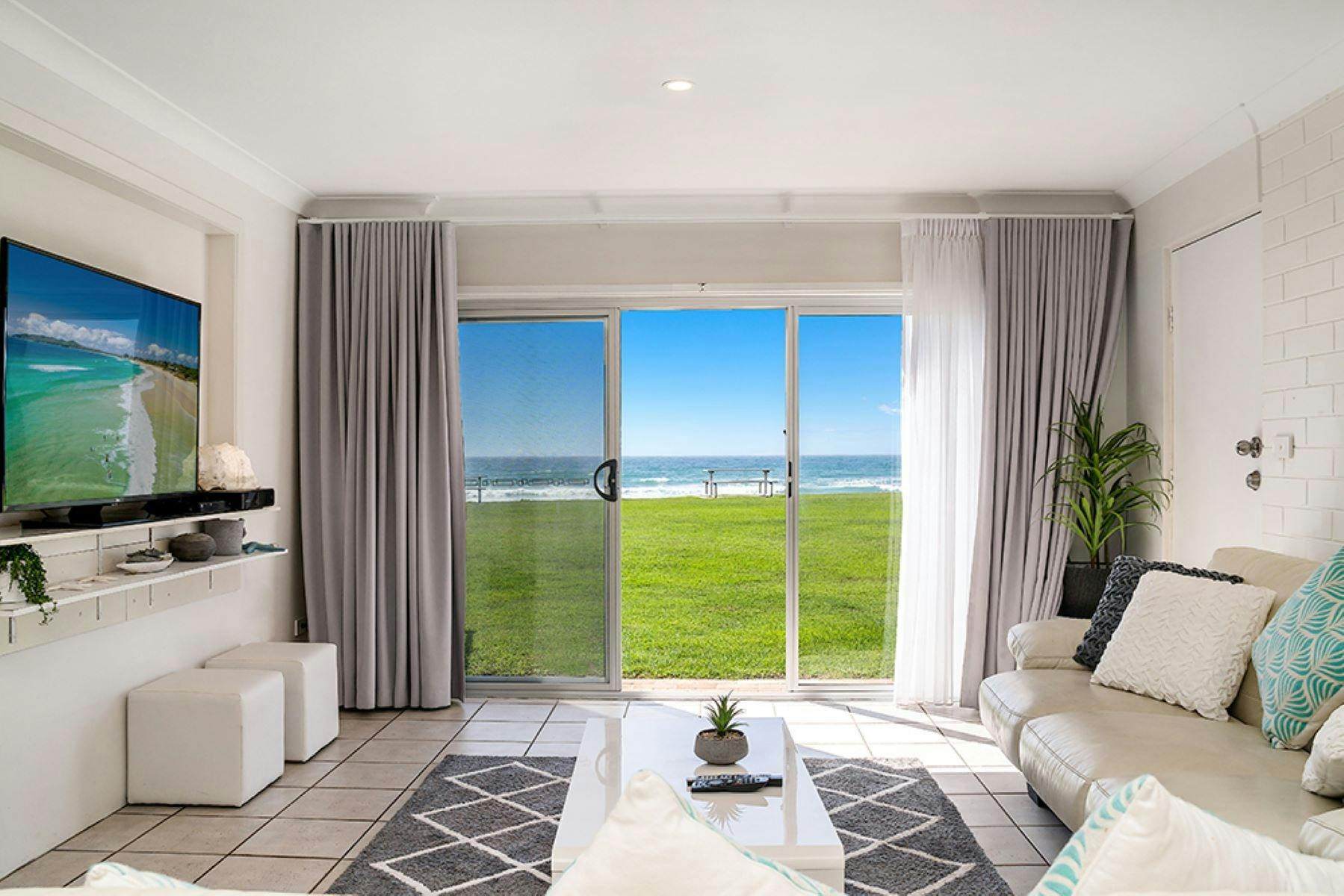 Absolute Beachfront Apartments