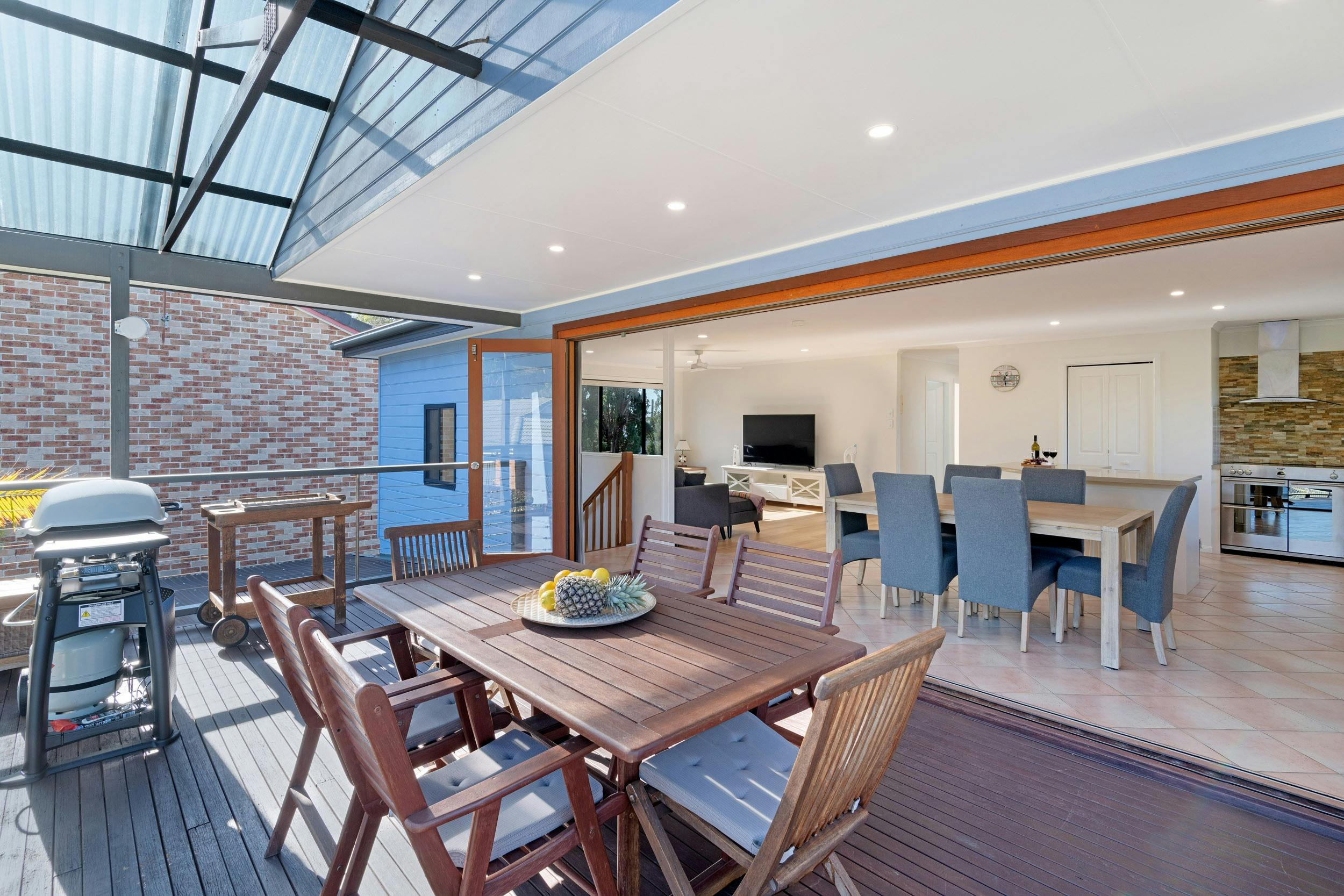 Above by Sanddancers, Photographer Russell Quinn