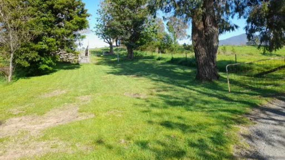 Acreage Aurora