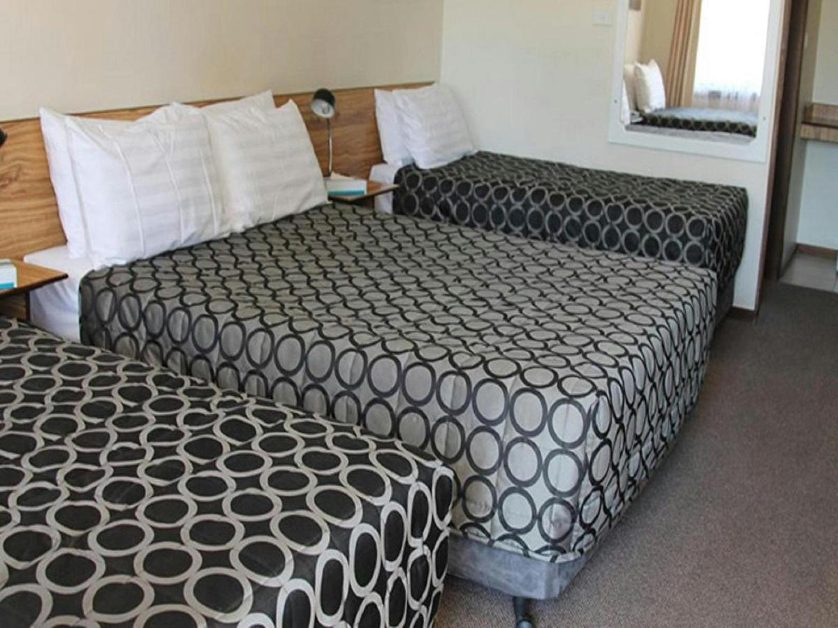 Aalbany Motel