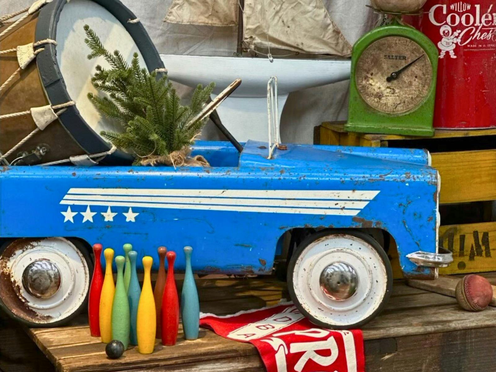 No Batteries, no lights, just robust toys and imagination