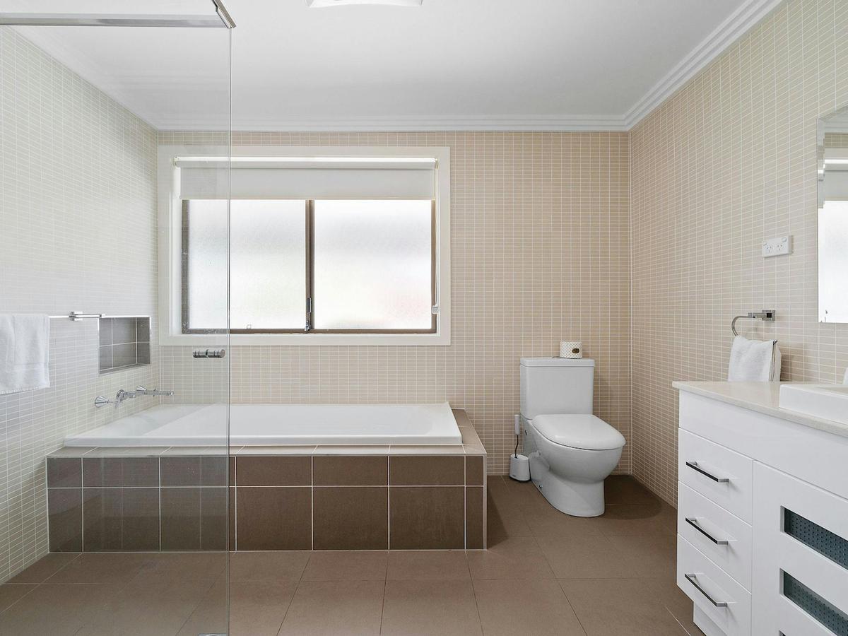 Bath Tub