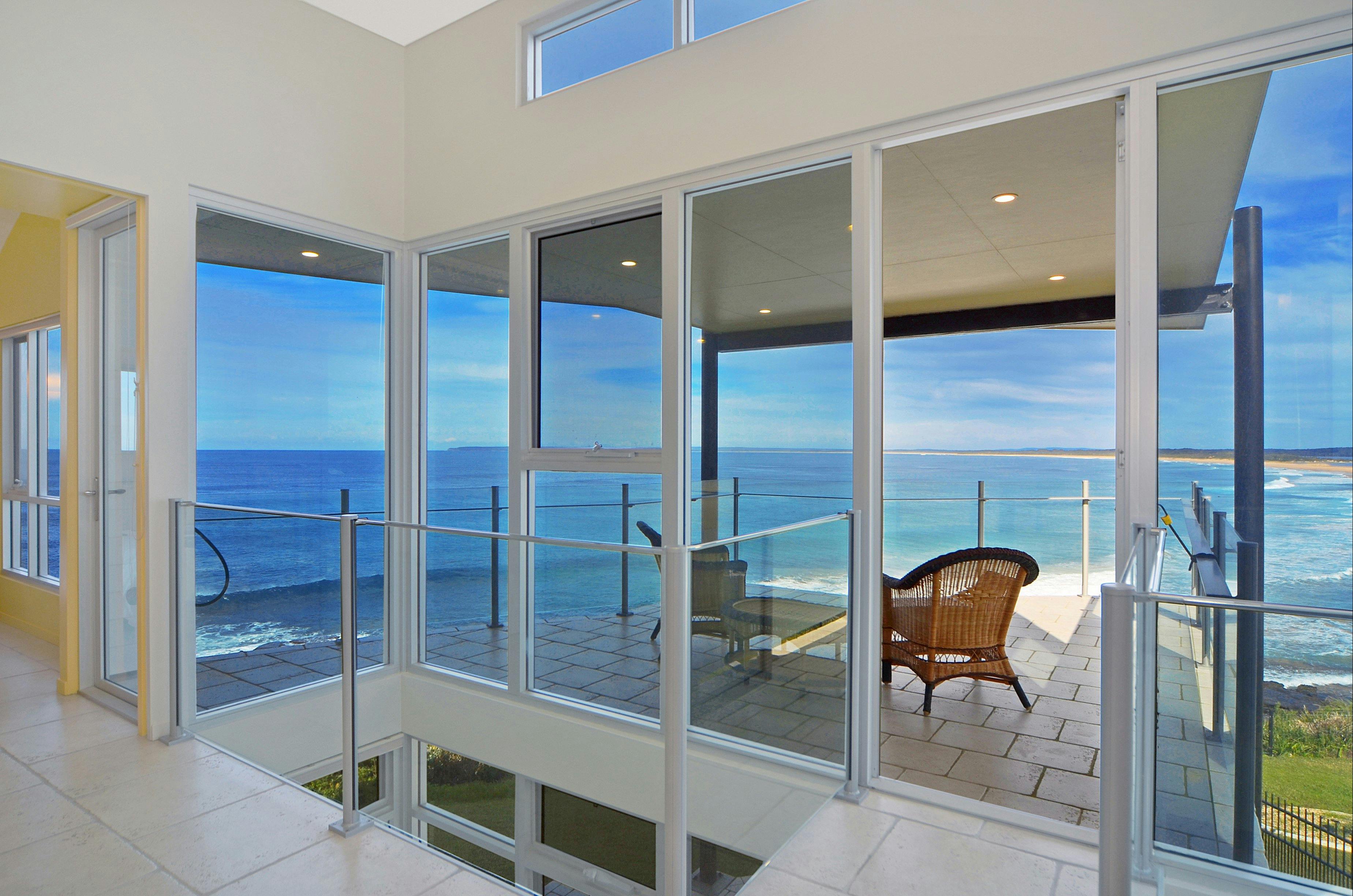 View upstairs lounge