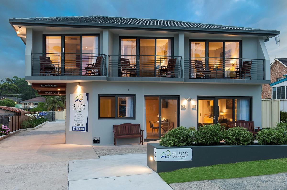 Allure on Ocean Motel - street view