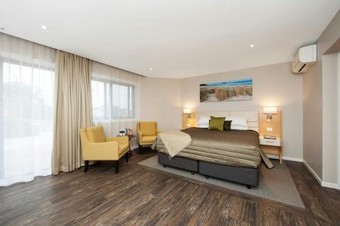 King Studio - Ground Floor only