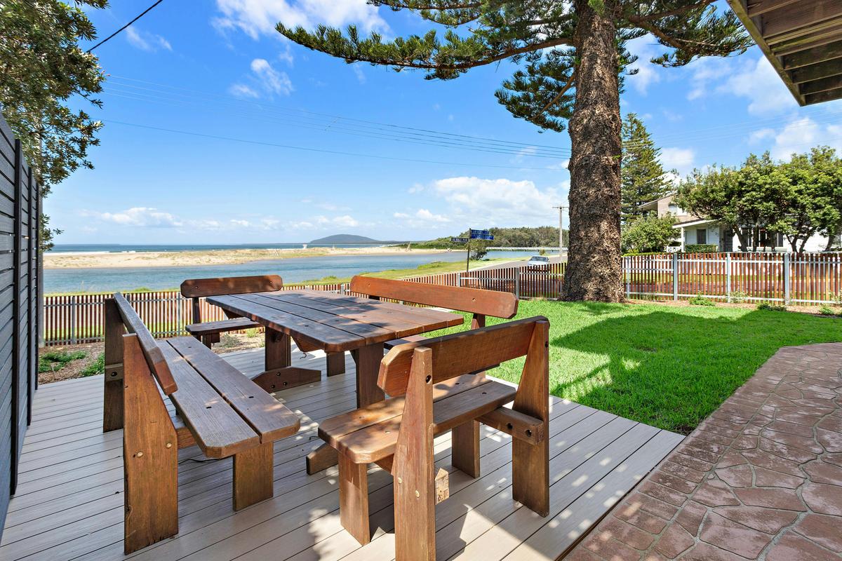 Front deck