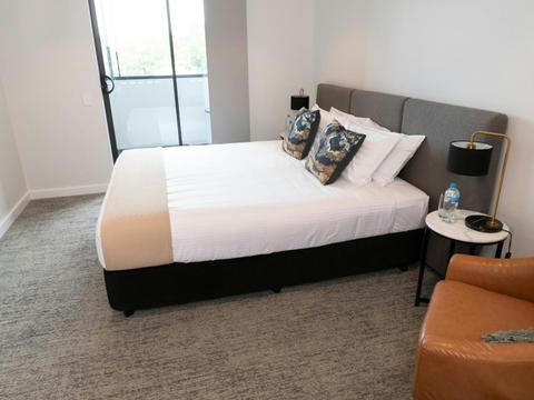 Queen Bed