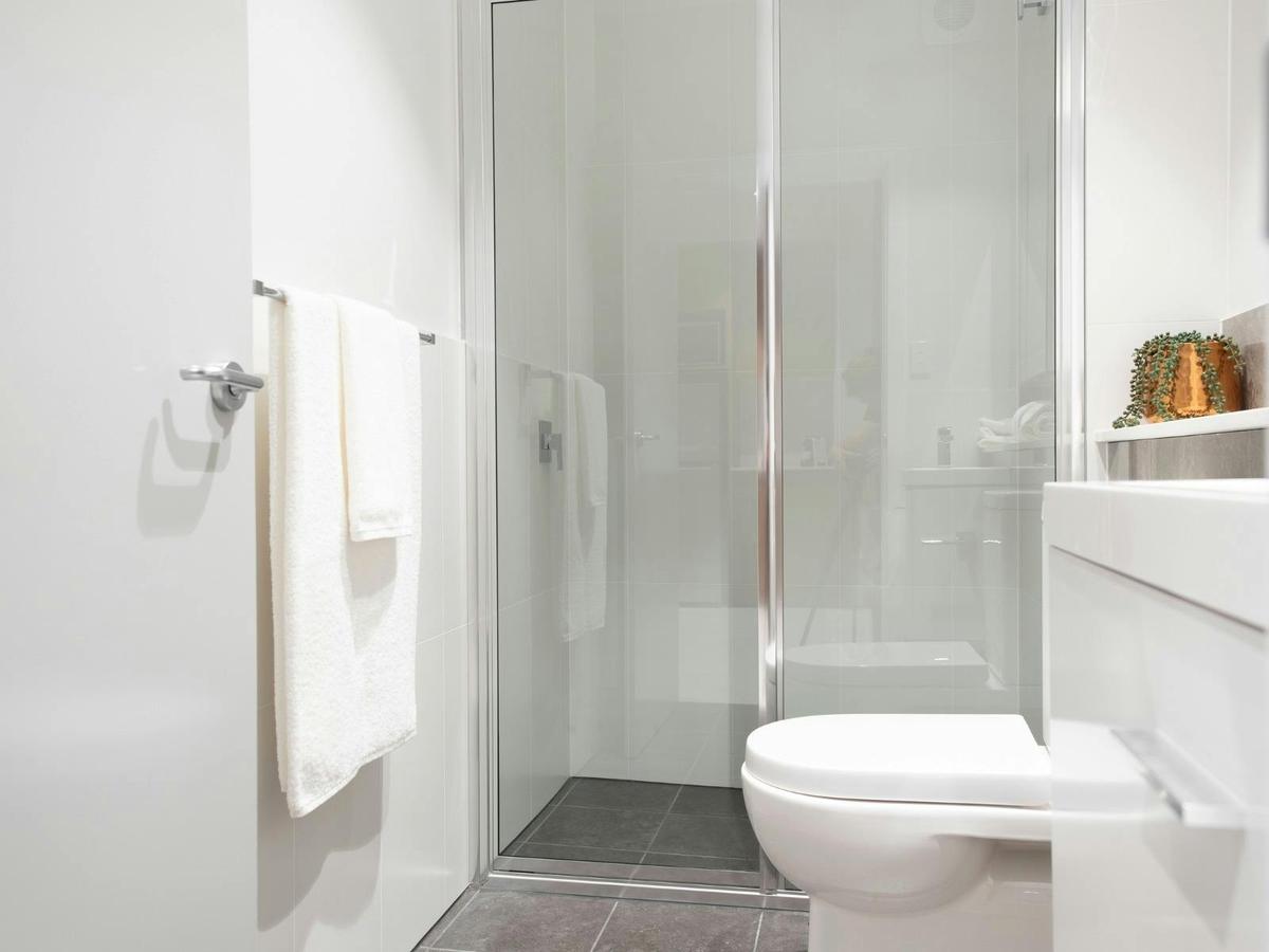 One Bedroom Apartment Bathroom