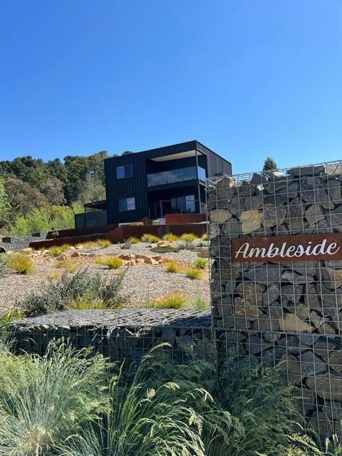 Ambleside Apartment
