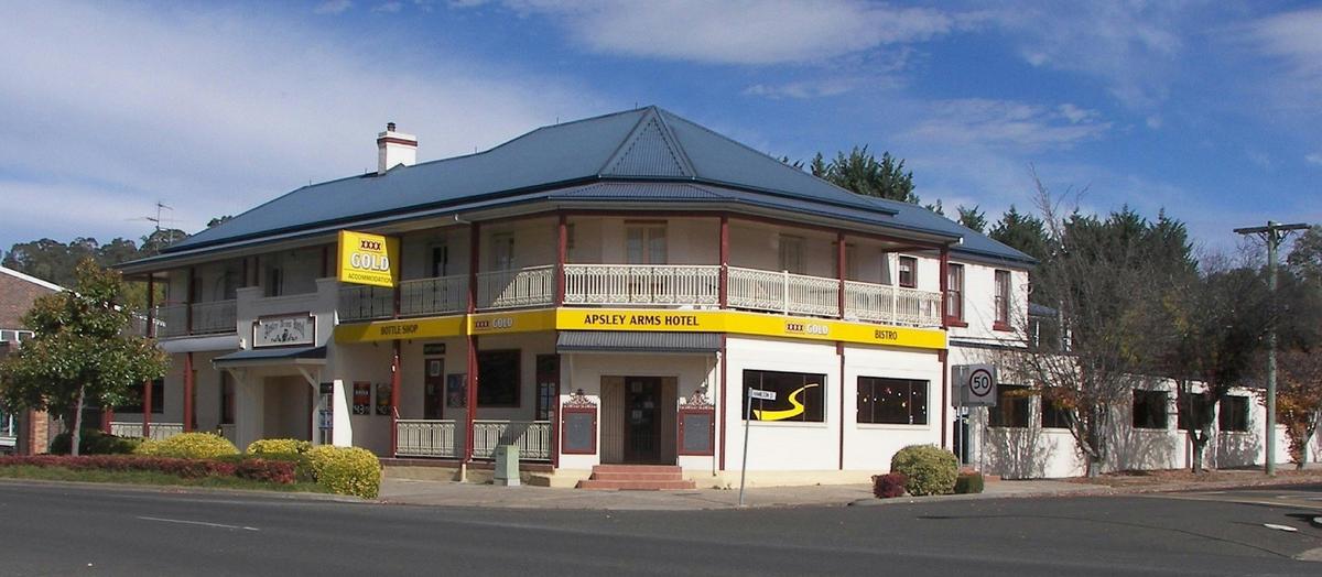 Apsley Arms Hotel