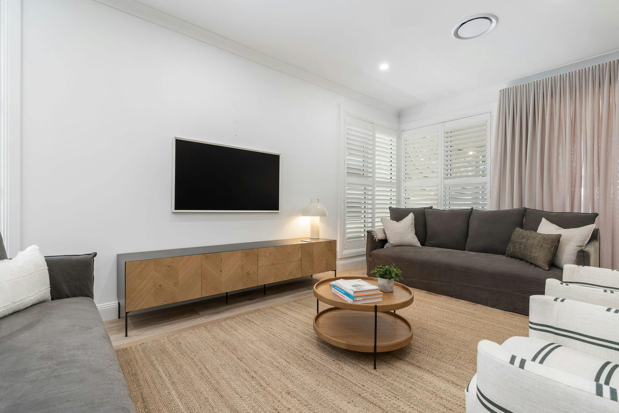 Lounge room at Amazing Anson