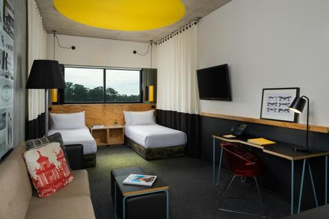 Entertainer Twin Room
