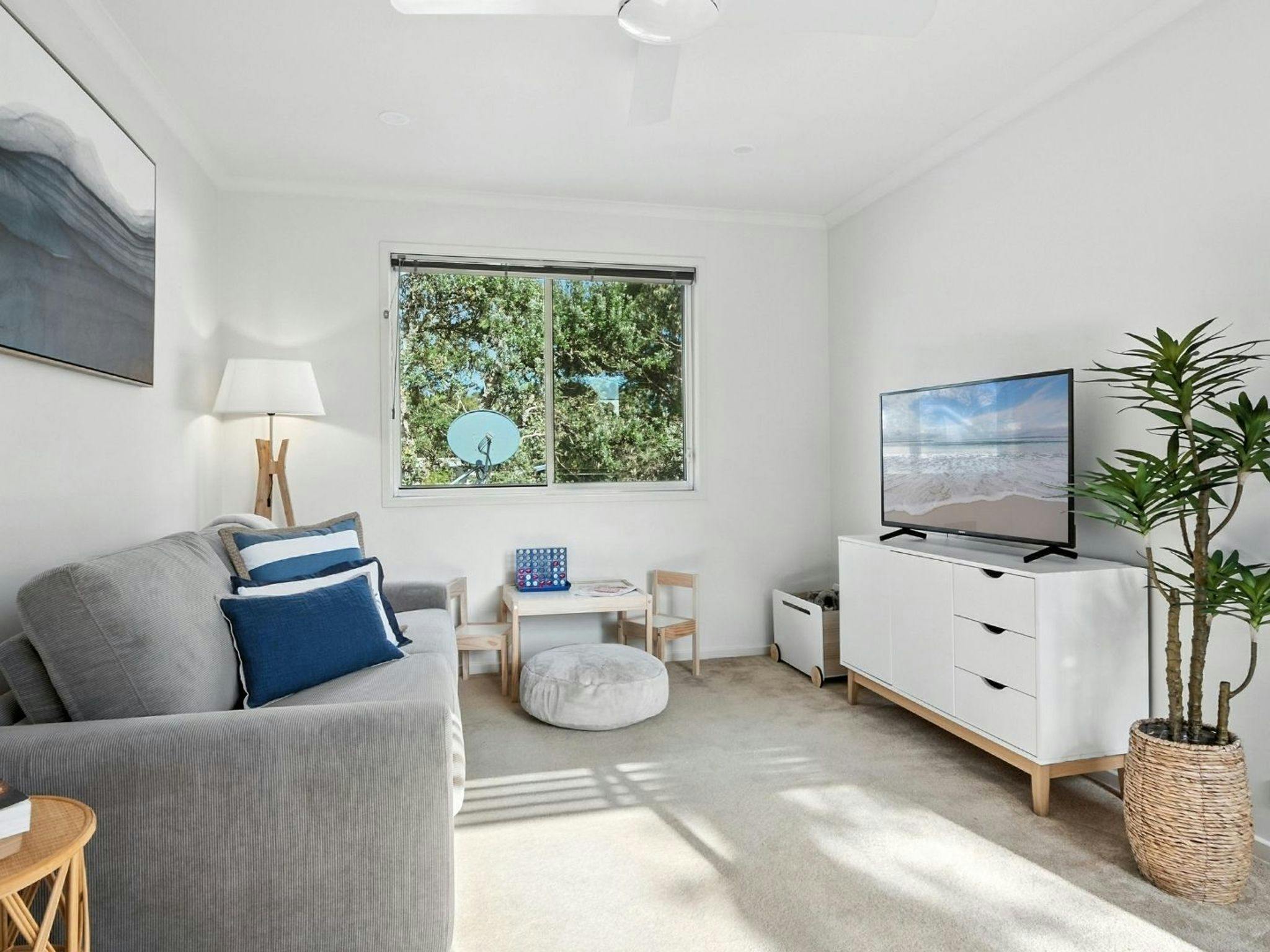 Azure House | Rumpus room | Smart TV | Sofa bed | Child friendly | Ceiling fan