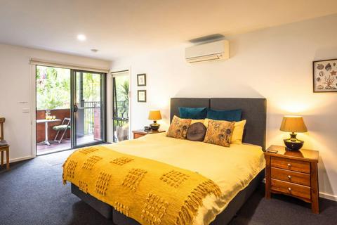 Balconies Dolphin Cove