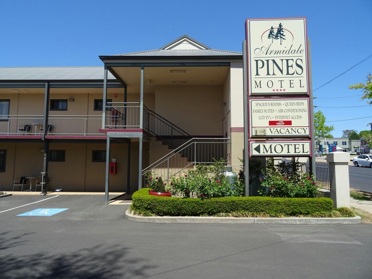 Armidale PInes Motel