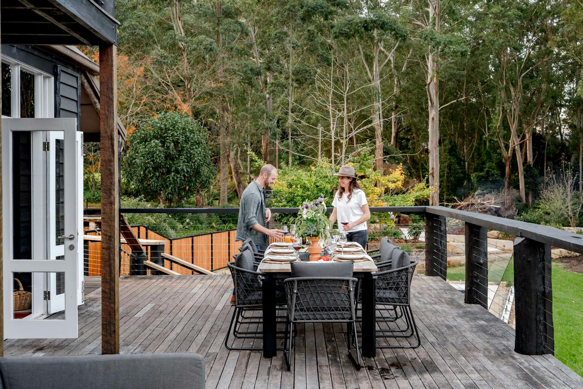 Alfresco dining on the deck at Aminya Kangaroo Valley
