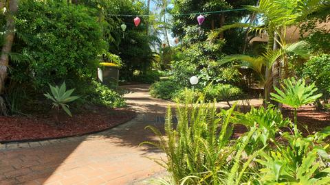 Garden Villa path