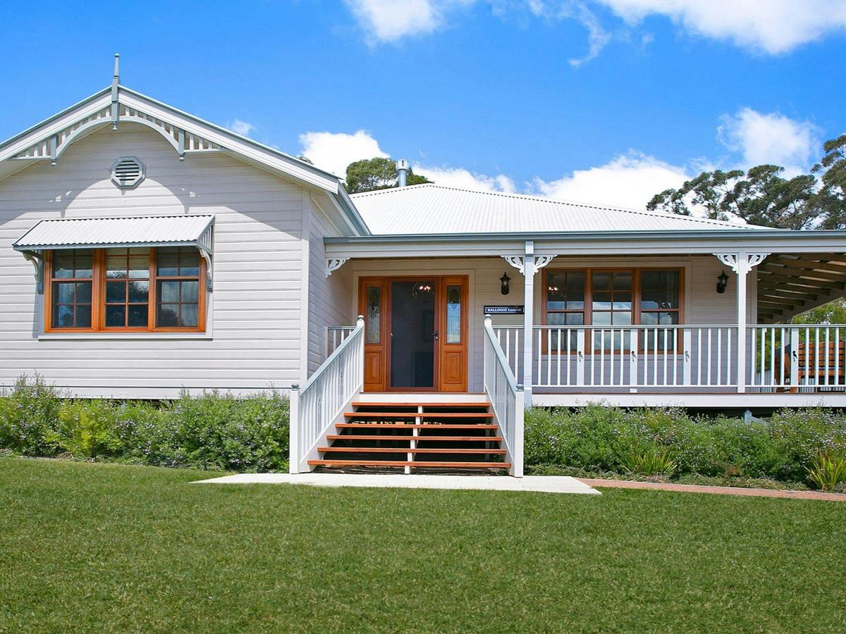 Near Shops, Parking, Private Entrance
