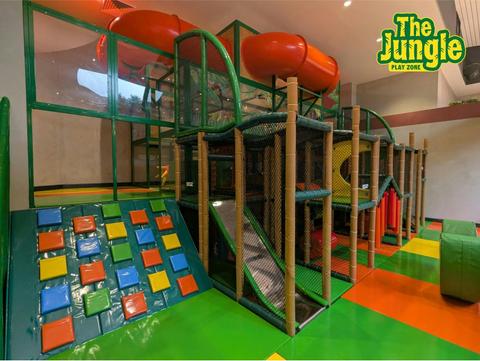 Diggers The Entrance