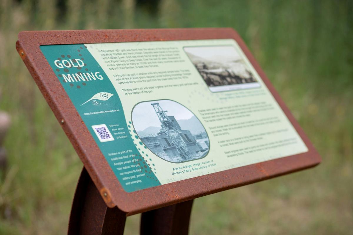 Araluen Creek Campground history signage