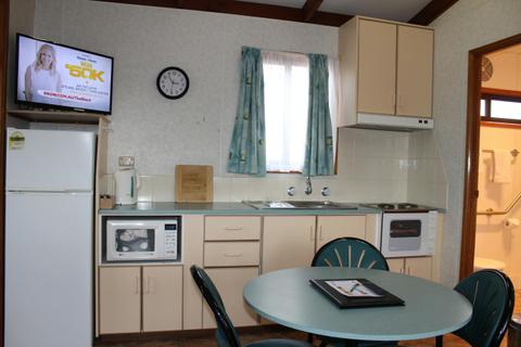 Well Appointed Kitchen for a snack or a meal!