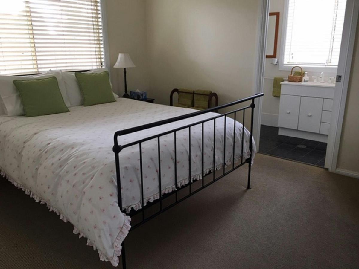 Comfy queen size bed