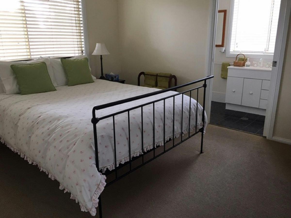 Comfy queen size bed