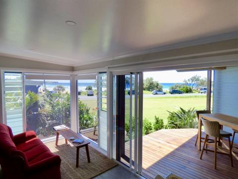 ArtHOUSE Beachfront Accommodation