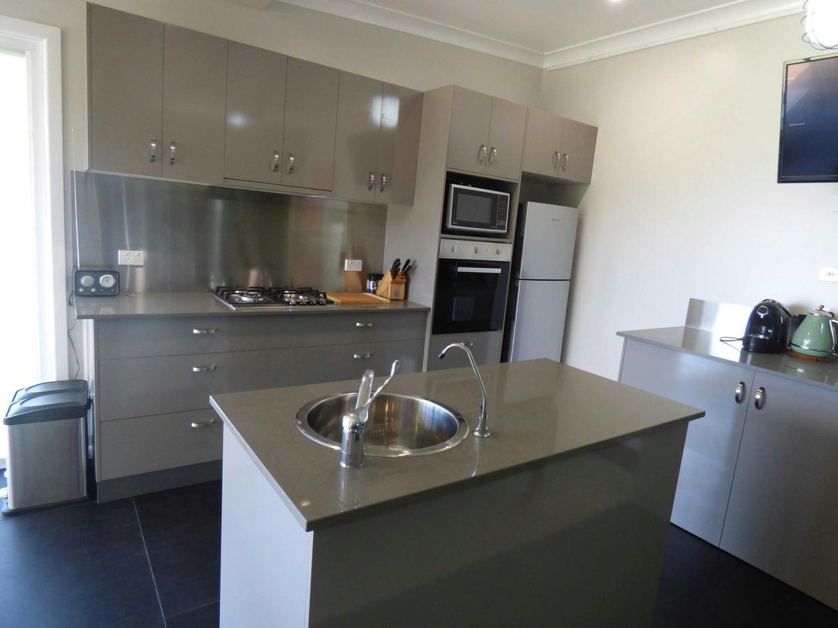 ArtHouse Beachfront Accommodation