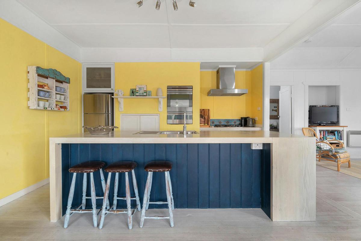 Avalon kitchen - a chef's delight with everything you need for great meals