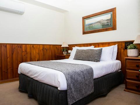 Standard Cosy Room
