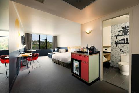Atura Deluxe King Room