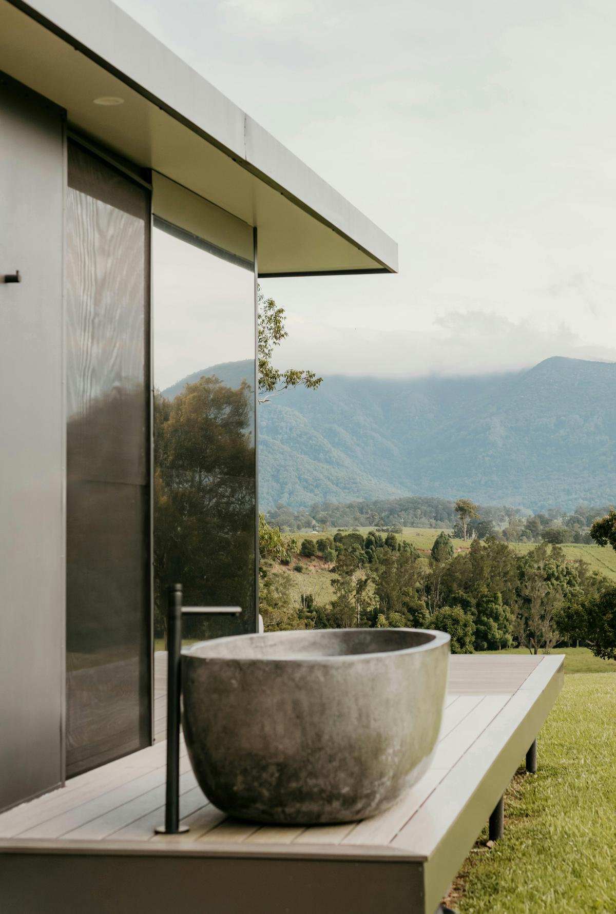 Outdoor Bath