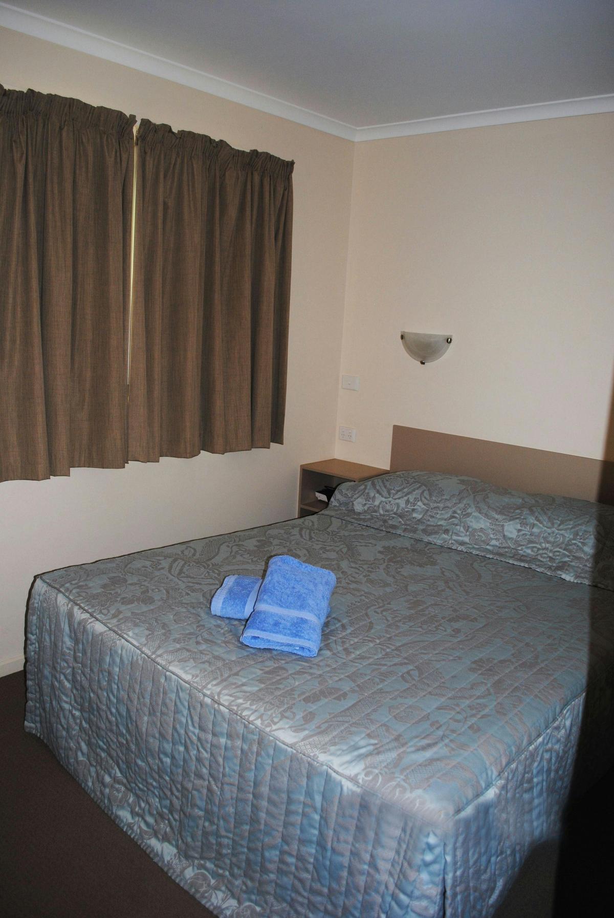 Villa main bedroom