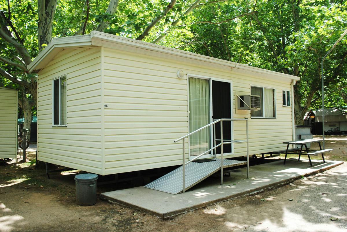 Ball Park Caravan Park