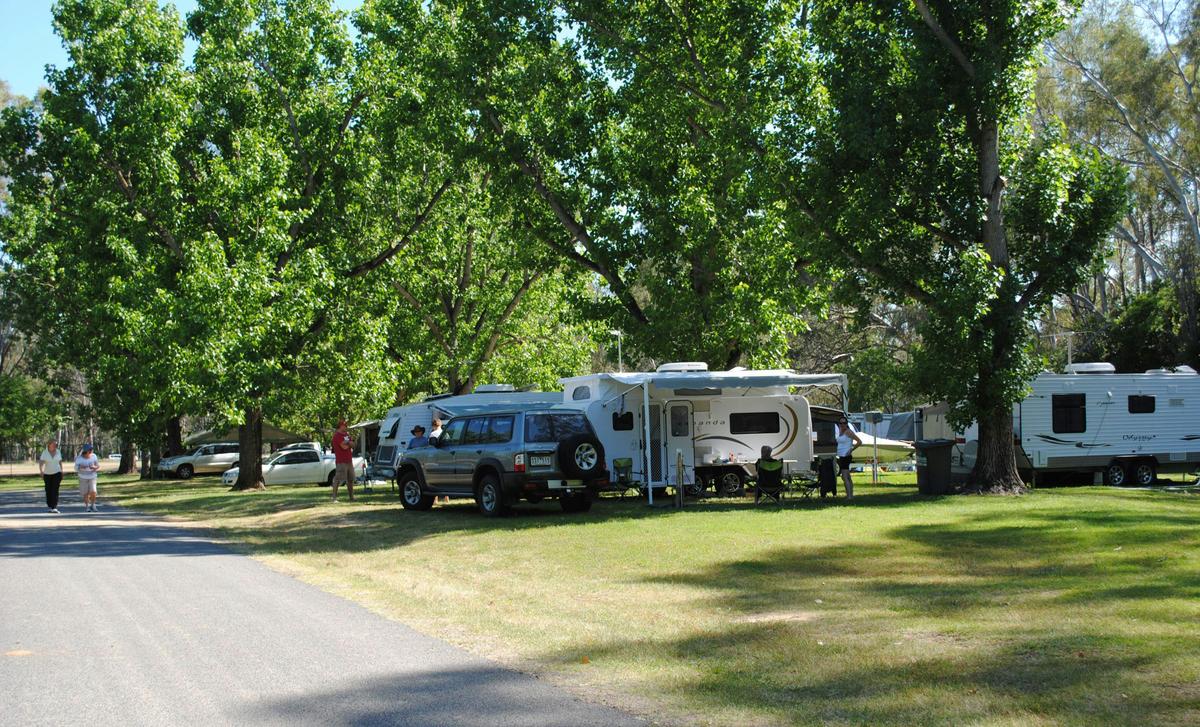 Ball Park Caravan Park