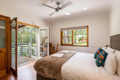 Murray's Beach Cottage Bedroom