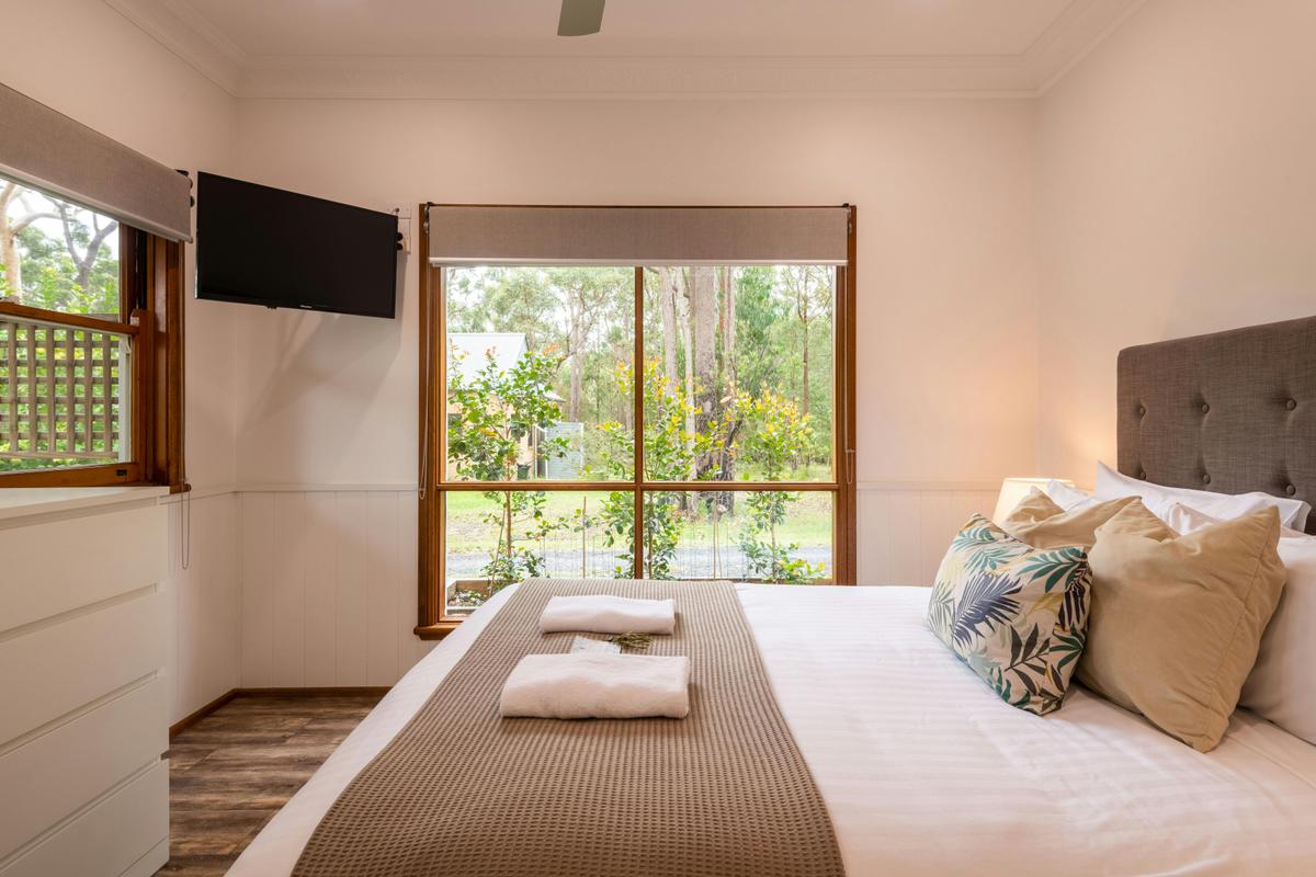 Honeymoon Bay Cottage Bedroom