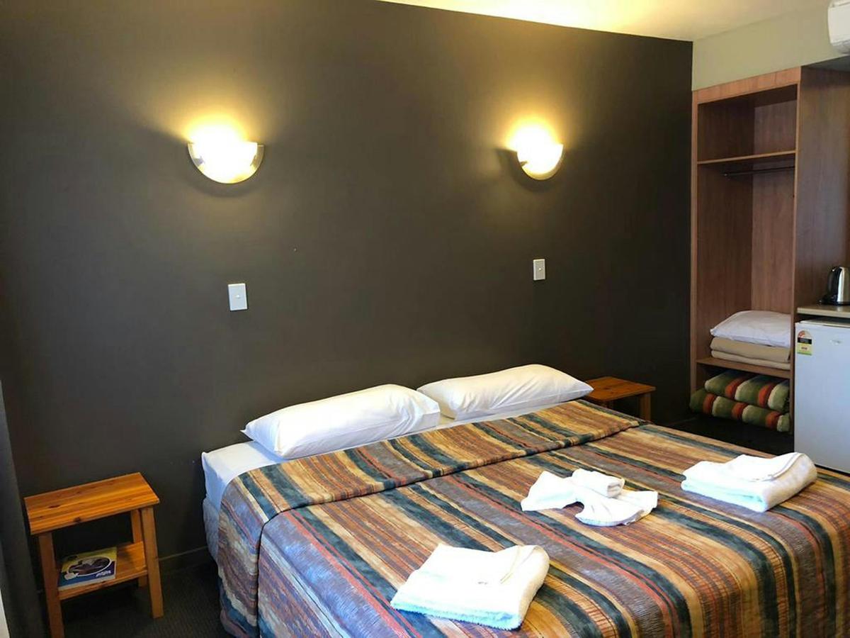Astor motel room