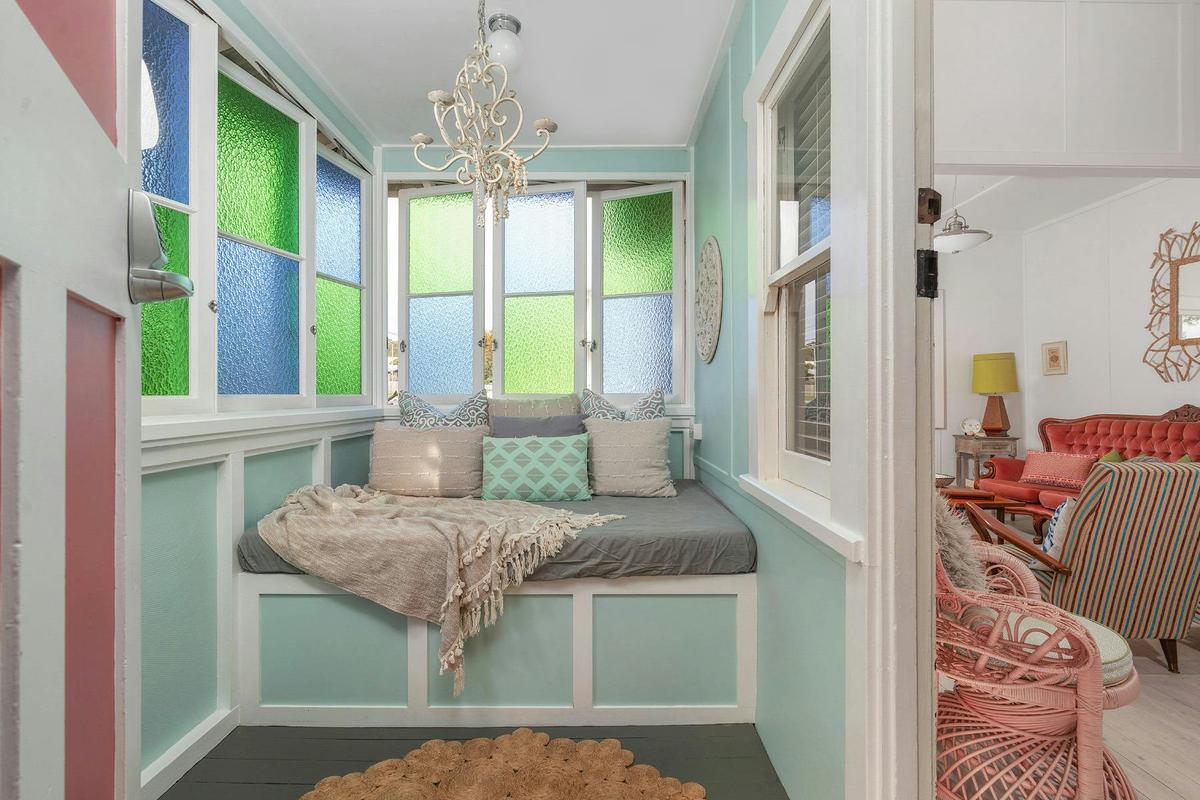 DayBed, relax in comfort or sleeping for a young child